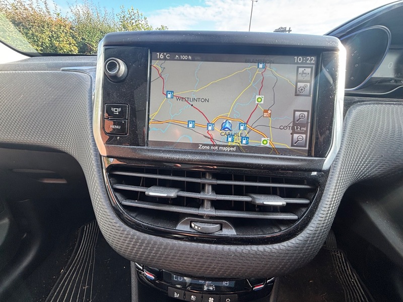 Used Peugeot 2008 2014 for sale - 76470719: Photo 11