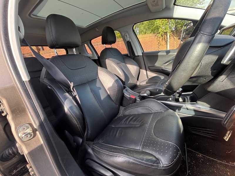 Used Peugeot 2008 2014 for sale - 76470719: Photo 9