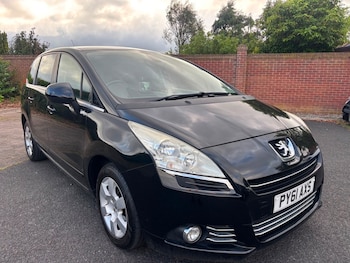 Used Peugeot 5008 2011 for sale - 79359474: Photo