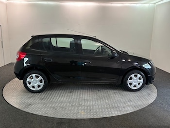 Used Dacia Sandero 2016 for sale - 78688938: Photo