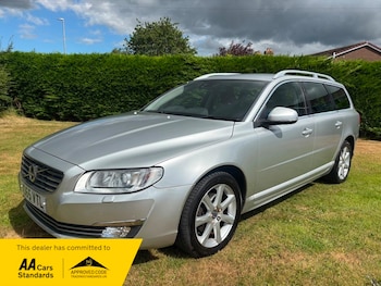 Used Volvo V70 2016 for sale - 79254739: Photo