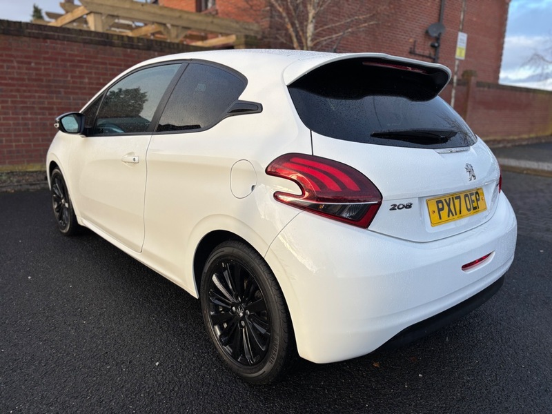 Used Peugeot 208 2017 for sale - 76798914: Photo 13