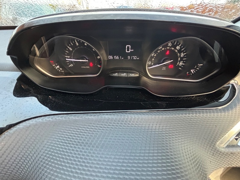 Used Peugeot 208 2017 for sale - 76798914: Photo 24