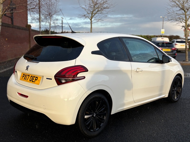 Used Peugeot 208 2017 for sale - 76798914: Photo 7
