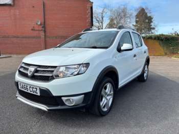 Used Dacia Sandero 2016 for sale - 74040371: Photo