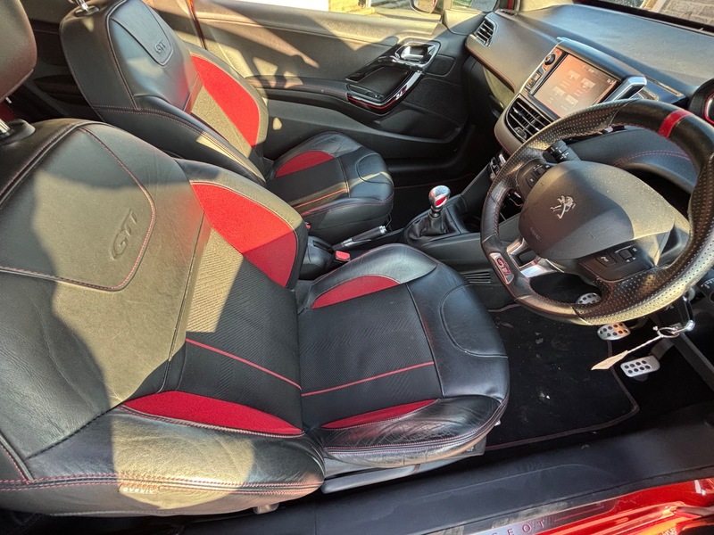 Used Peugeot 208 2016 for sale - 77798487: Photo 5