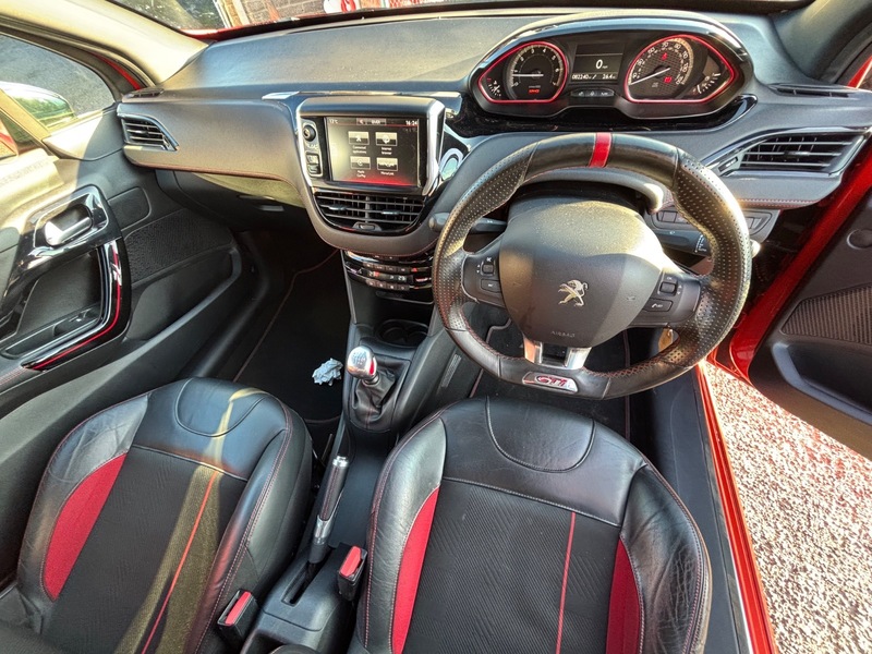 Used Peugeot 208 2016 for sale - 77798487: Photo 6