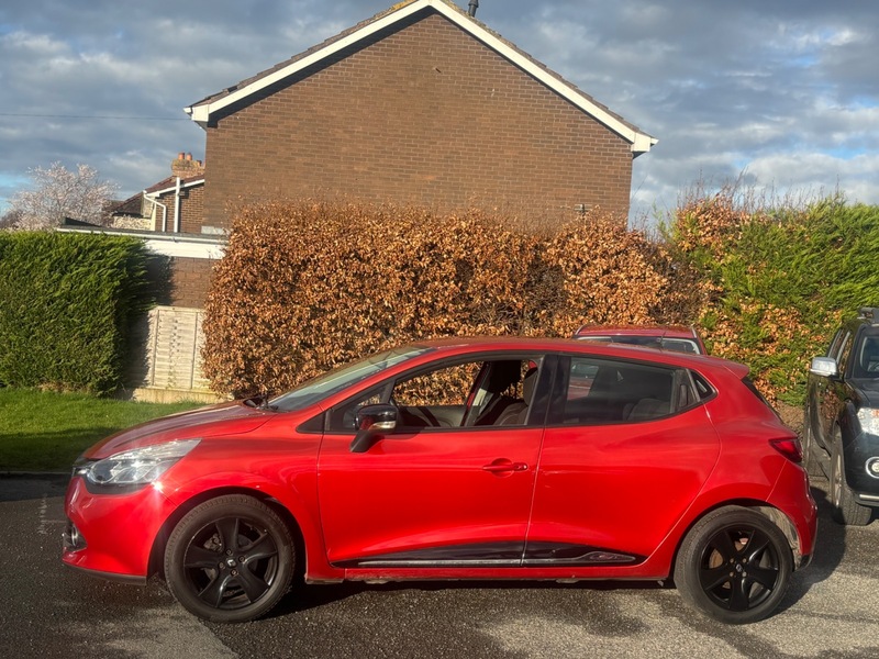 Used Renault Clio 2014 for sale - 77709004: Photo 2