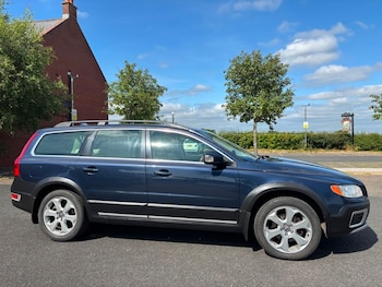 Used Volvo XC70 2011 for sale - 79314321: Photo