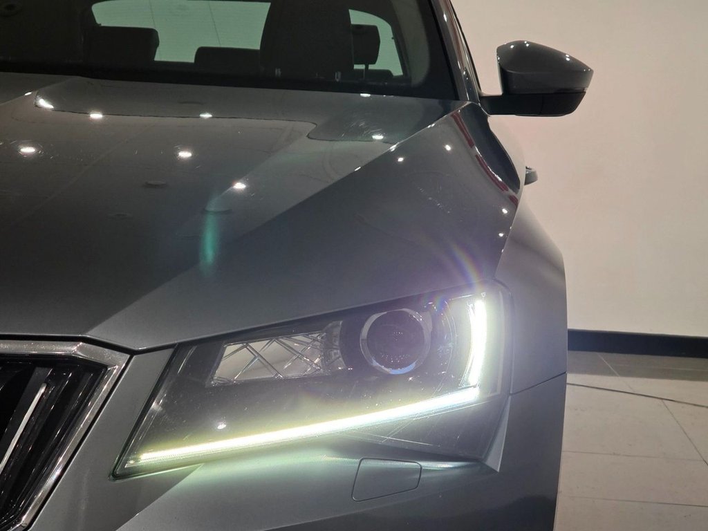 Used Skoda Superb 2018 for sale - 76029690: Photo 31