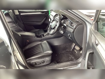 Used Skoda Superb 2018 for sale - 76029690: Photo
