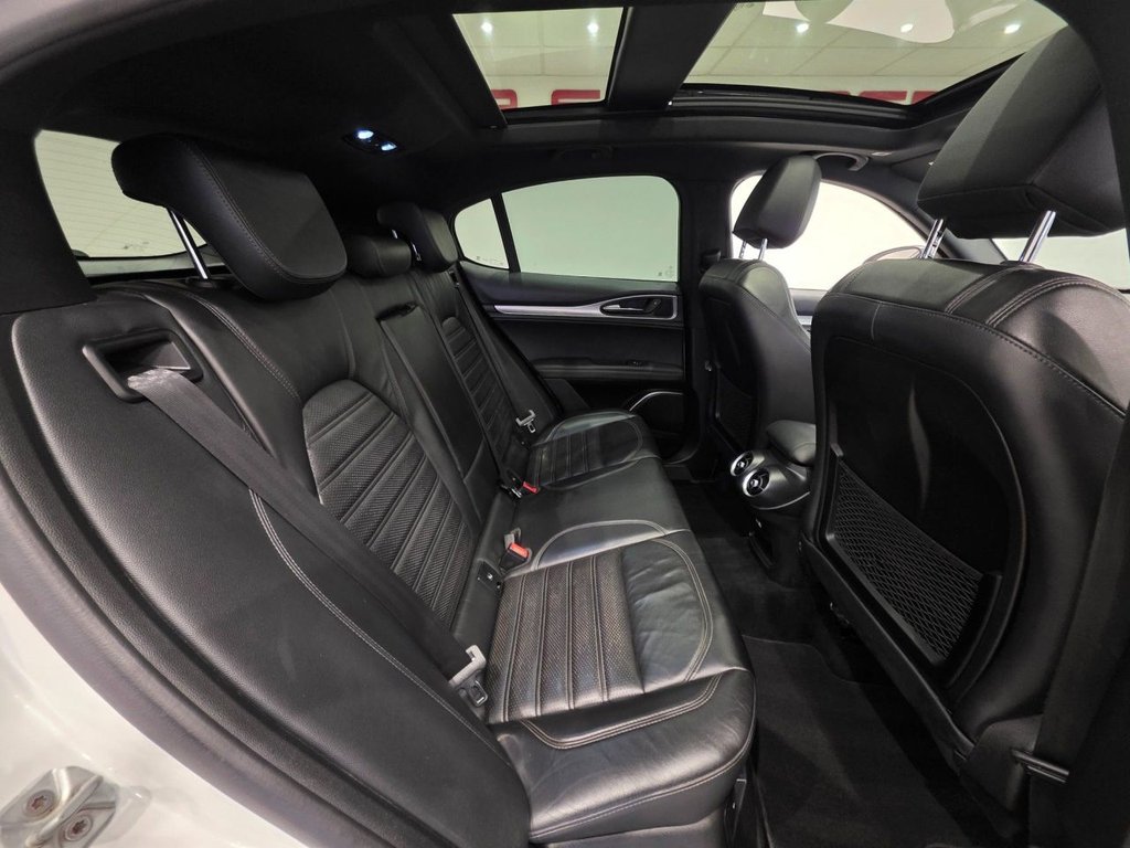 Used Alfa Romeo Stelvio 2018 for sale - 76118839: Photo 4