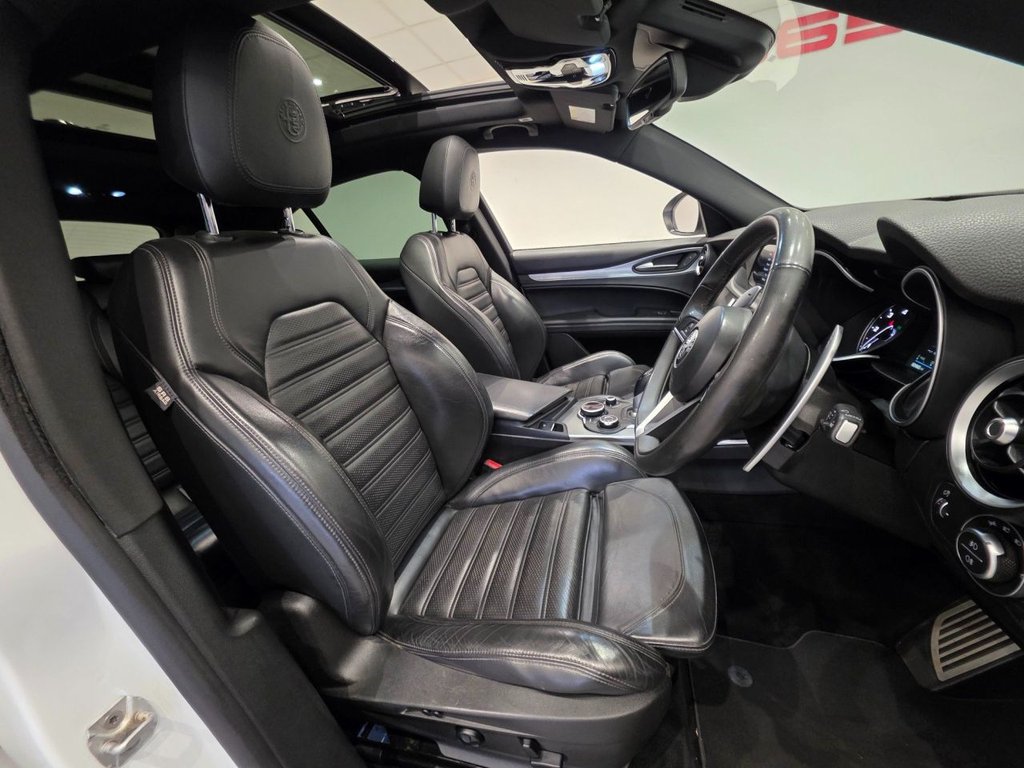 Used Alfa Romeo Stelvio 2018 for sale - 76118839: Photo 5