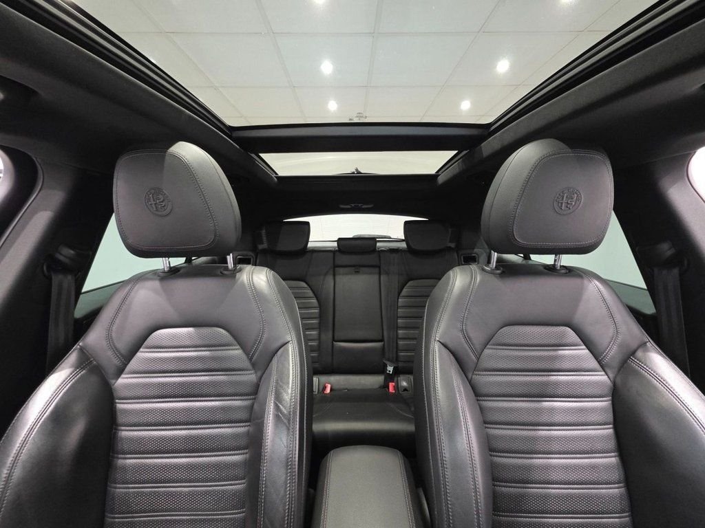 Used Alfa Romeo Stelvio 2018 for sale - 76118839: Photo 7