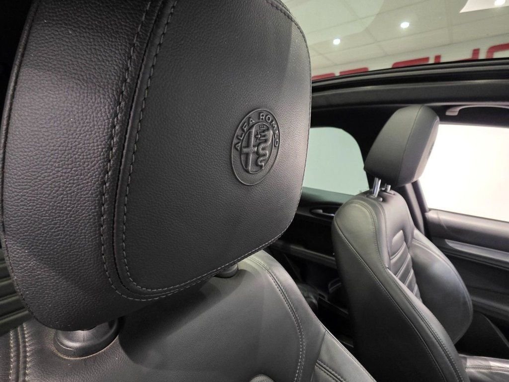 Used Alfa Romeo Stelvio 2018 for sale - 76118839: Photo 8