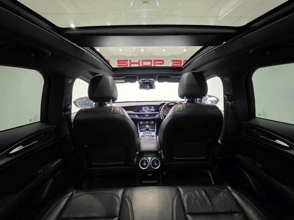 Used Alfa Romeo Stelvio 2018 for sale - 76118839: Photo 9