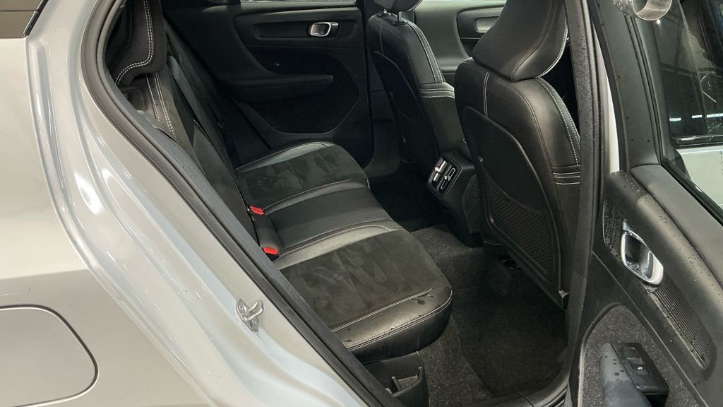 Used Volvo XC40 2019 for sale - 77792309: Photo 4