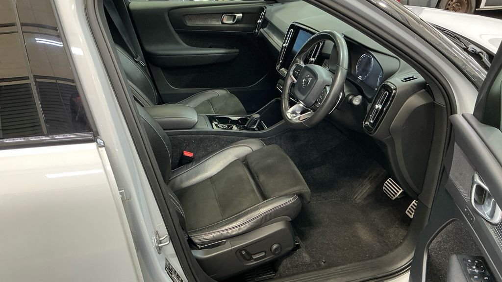 Used Volvo XC40 2019 for sale - 77792309: Photo 5