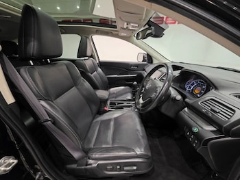 Used Honda CR-V 2017 for sale - 75628270: Photo