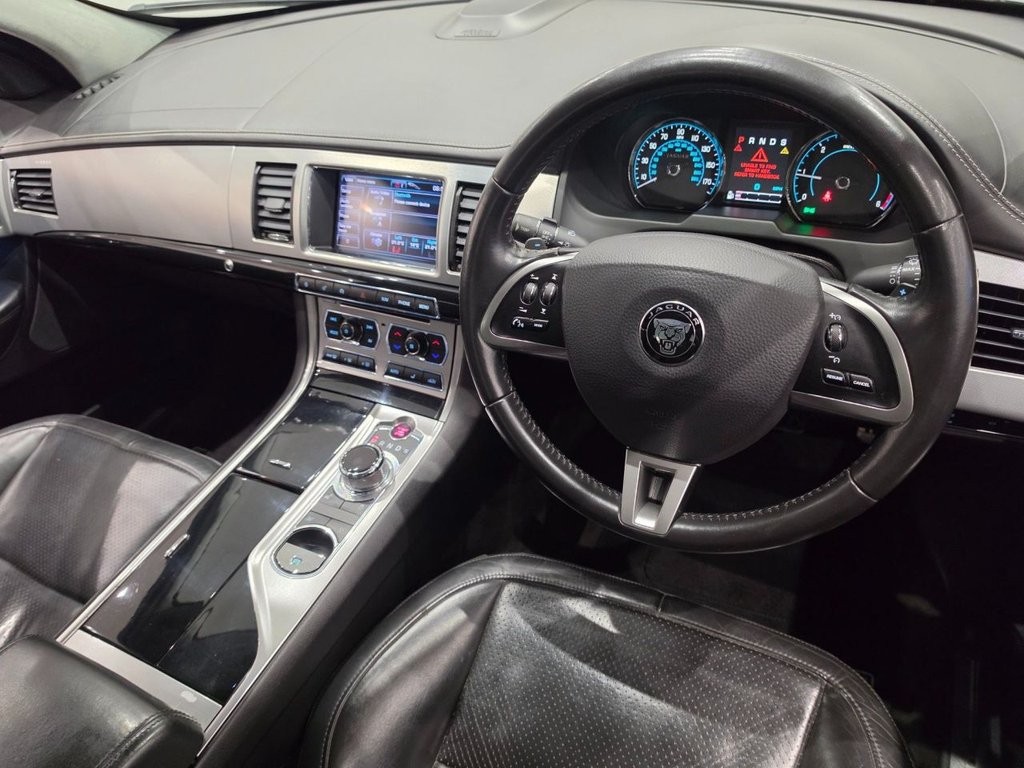 Used Jaguar XF 2012 for sale - 77792223: Photo 10