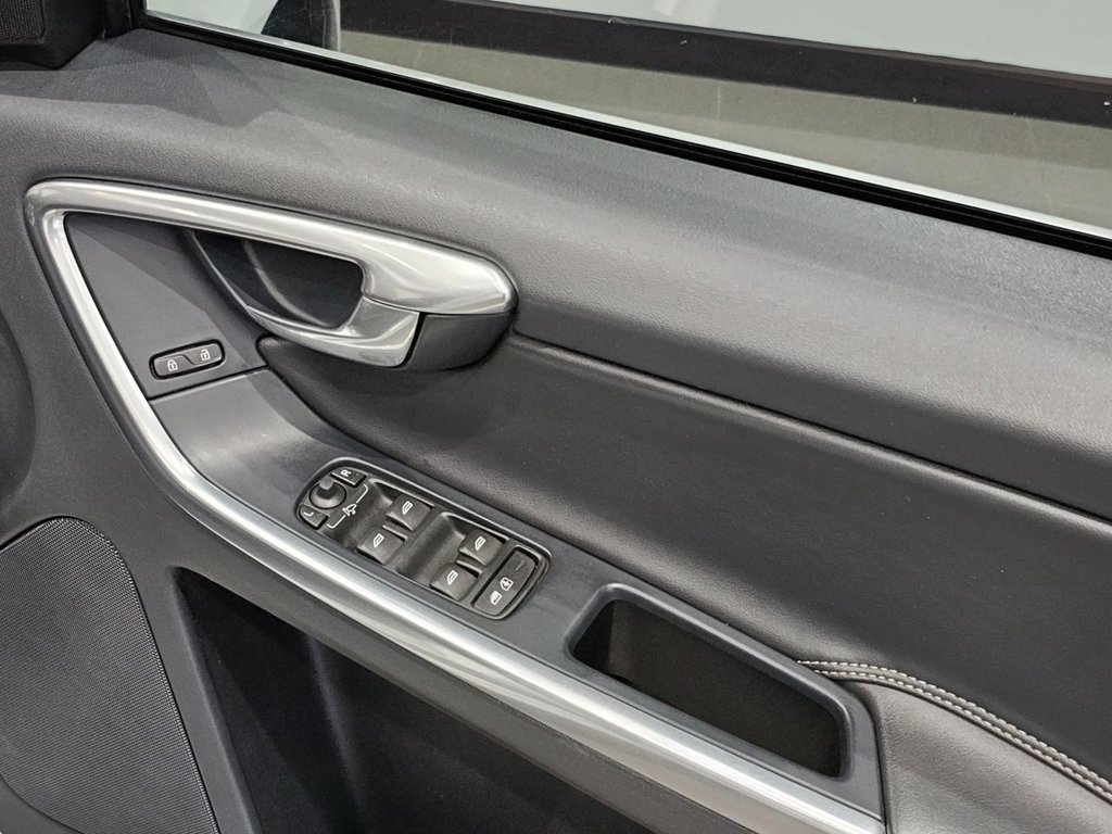 Used Volvo XC60 2014 for sale - 76074204: Photo 37