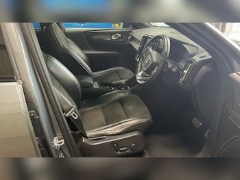 Used Volvo XC40 2018 for sale - 75923862: Photo