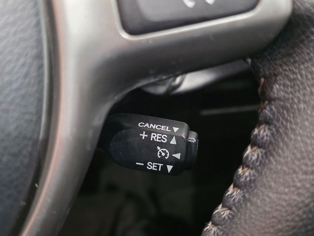 Used Toyota Yaris 2014 for sale - 77153687: Photo 22