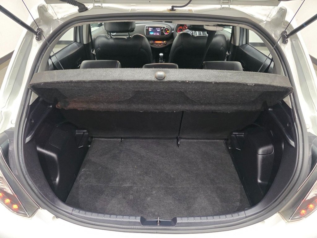 Used Toyota Yaris 2014 for sale - 77153687: Photo 27