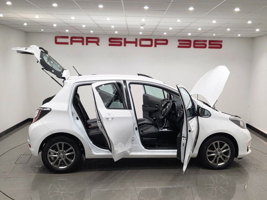 Used Toyota Yaris 2014 for sale - 77153687: Photo 33