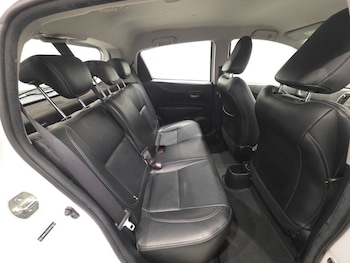 Used Toyota Yaris 2014 for sale - 77153687: Photo