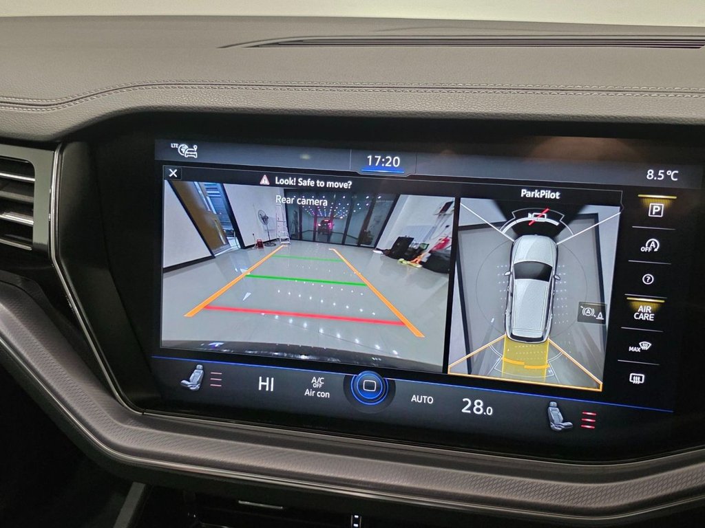 Used Volkswagen Touareg 2019 for sale - 77436944: Photo 30