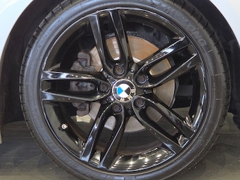 Used BMW 3 Series 2015 for sale - 79113985: Photo