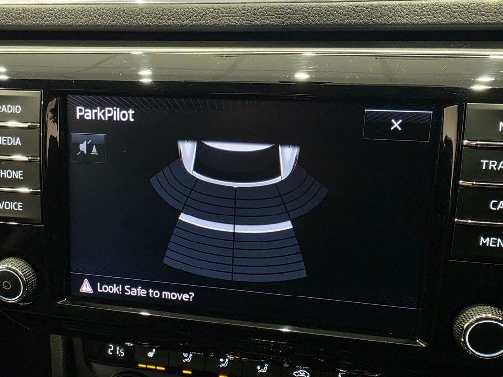 Used Skoda Superb 2017 for sale - 76686212: Photo 27