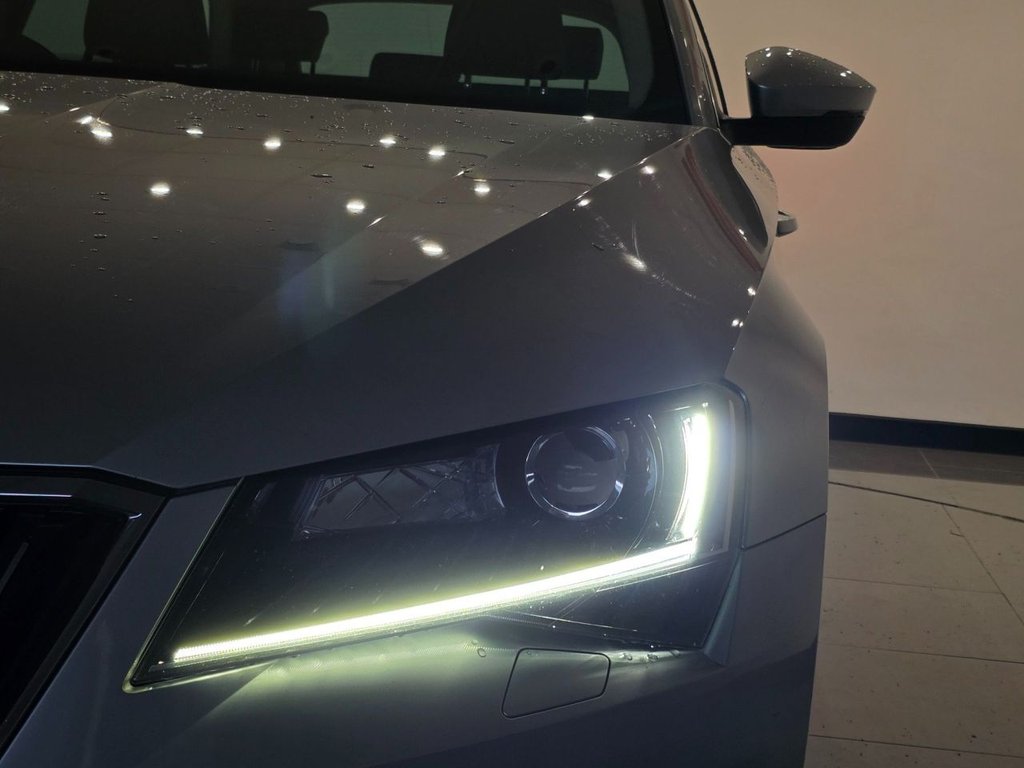 Used Skoda Superb 2017 for sale - 76686212: Photo 31