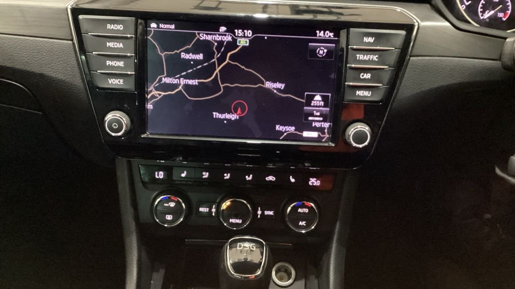 Used Skoda Superb 2017 for sale - 76686212: Photo 6