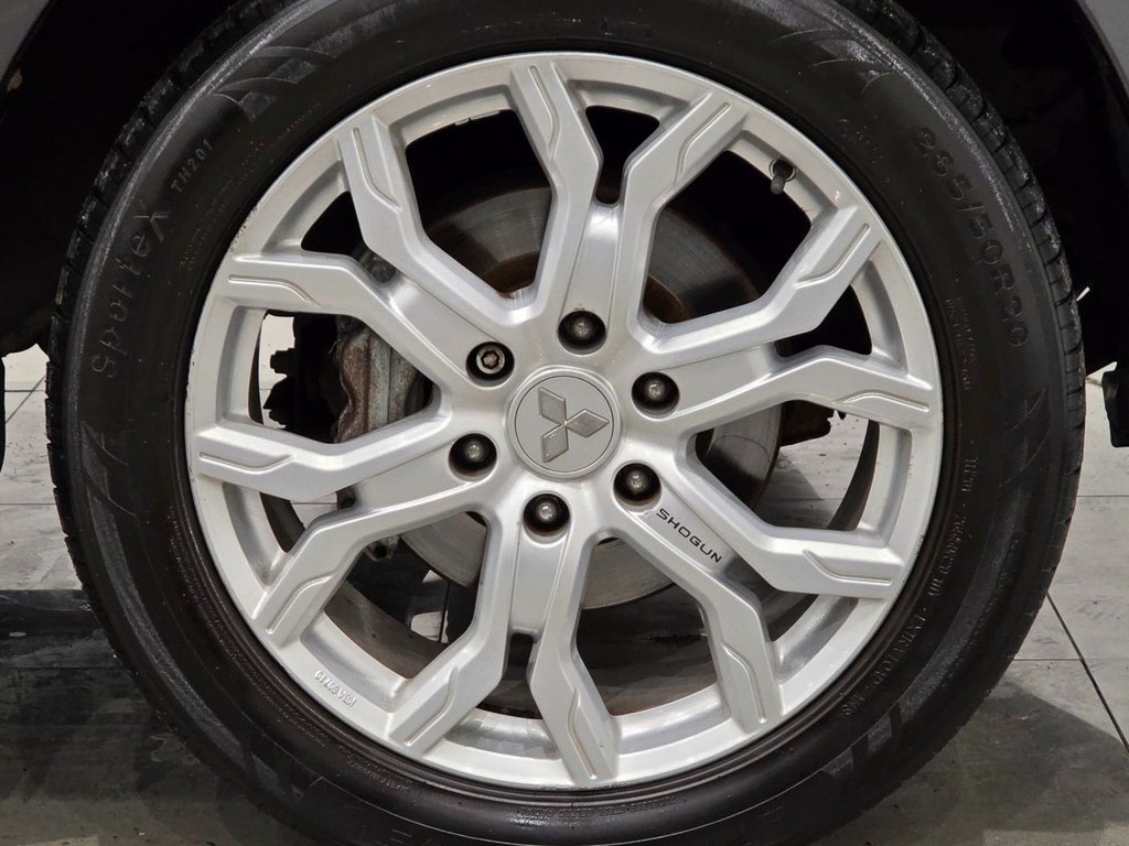 Used Mitsubishi Shogun 2017 for sale - 76617660: Photo 31