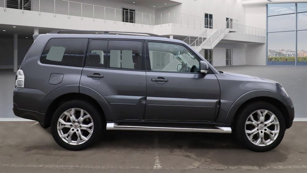 Used Mitsubishi Shogun 2017 for sale - 76617660: Photo 8