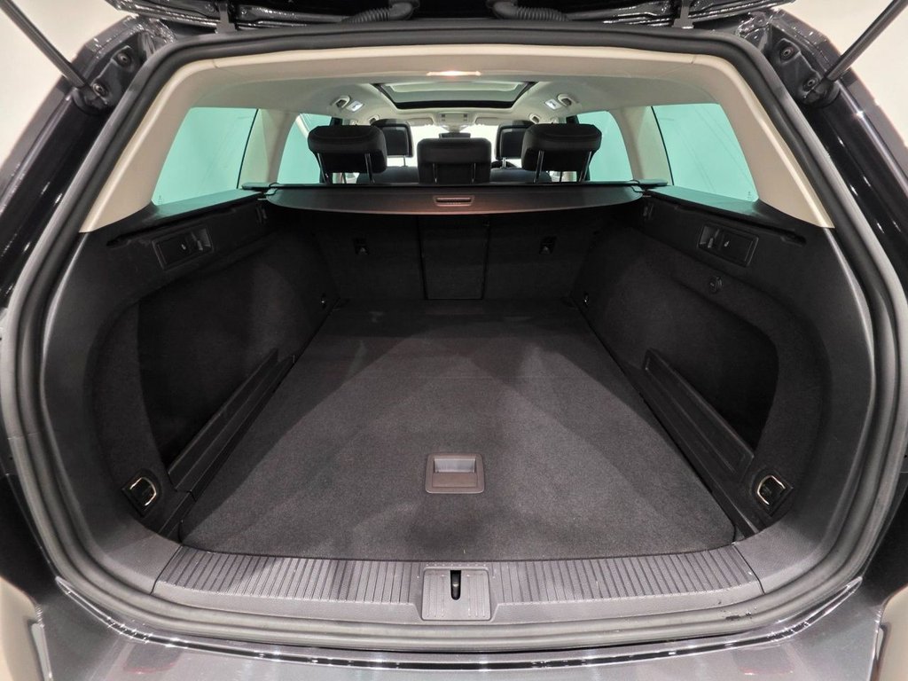 Used Volkswagen Passat 2018 for sale - 76632053: Photo 30