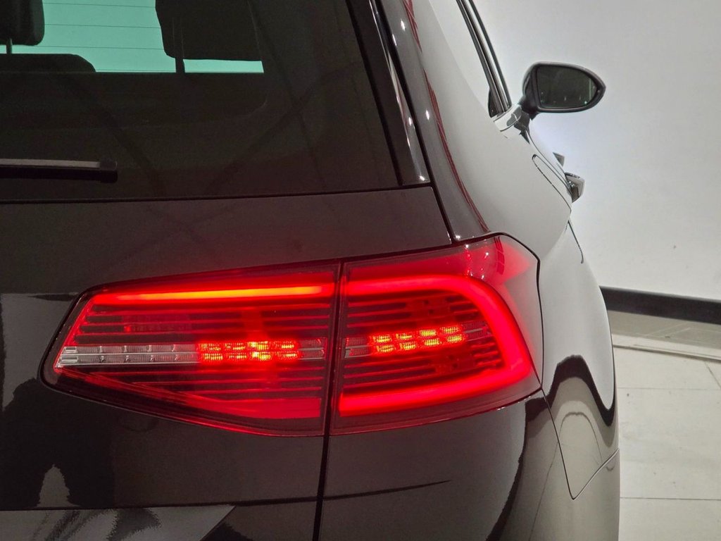 Used Volkswagen Passat 2018 for sale - 76632053: Photo 32