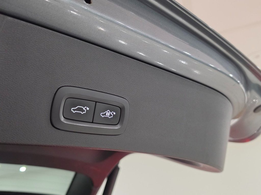 Used Volvo XC40 2018 for sale - 78044806: Photo 43