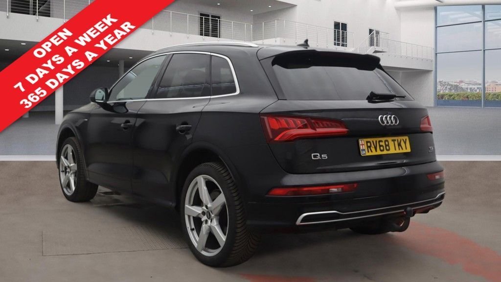 Used Audi Q5 2018 for sale - 76105405: Photo 2