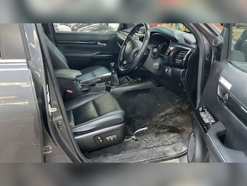 Used Toyota Hilux 2020 for sale - 78382833: Photo