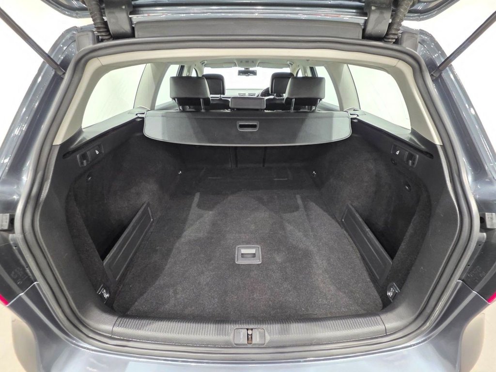 Used Volkswagen Passat 2014 for sale - 78016905: Photo 15