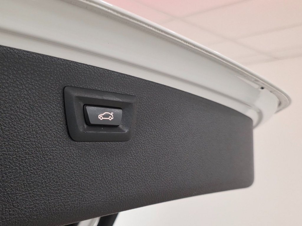 Used BMW 3 Series 2018 for sale - 77464177: Photo 28