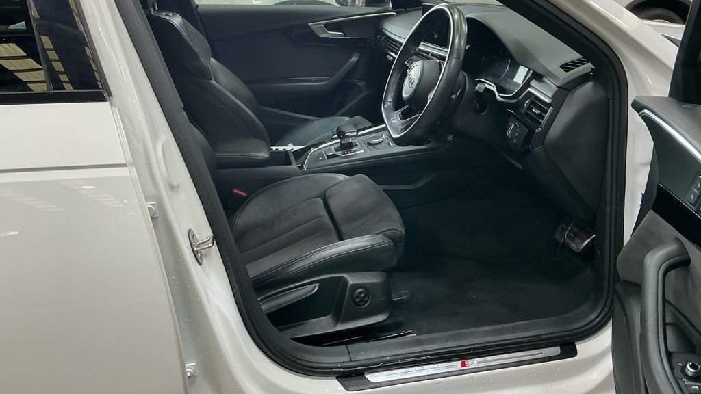 Used Audi A4 2018 for sale - 76356965: Photo 4