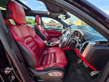 Used Porsche Cayenne 2014 for sale - 75739136: Photo