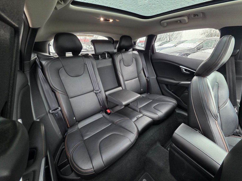 Used Volvo V40 2018 for sale - 77547064: Photo 12