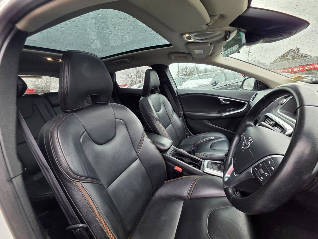 Used Volvo V40 2018 for sale - 77547064: Photo 15