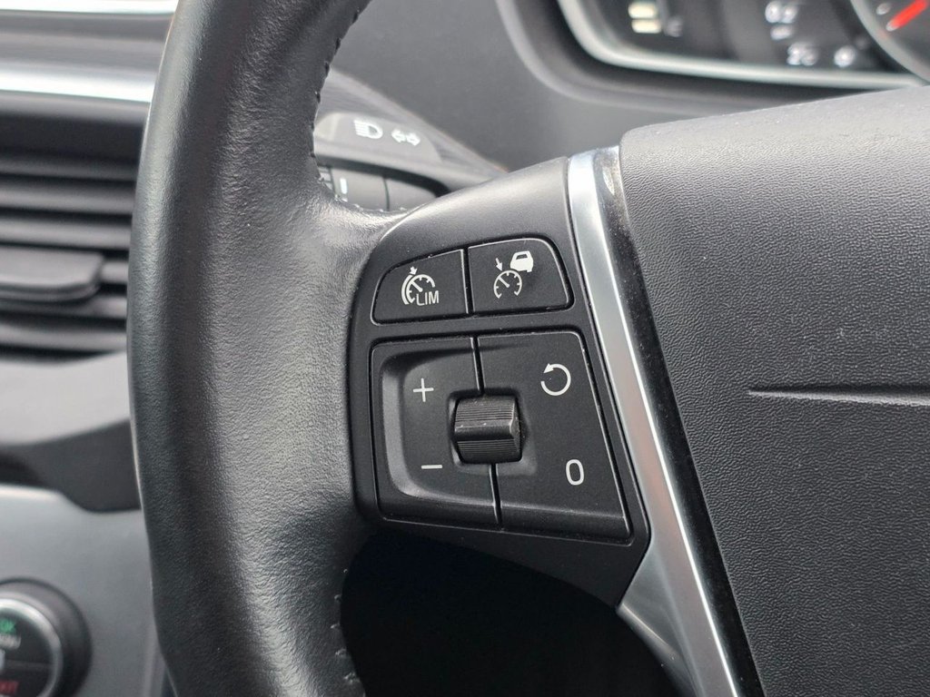 Used Volvo V40 2018 for sale - 77547064: Photo 19