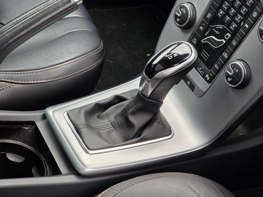 Used Volvo V40 2018 for sale - 77547064: Photo 24